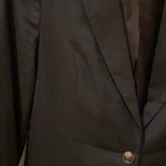 Blazer - Picture 3 of 10